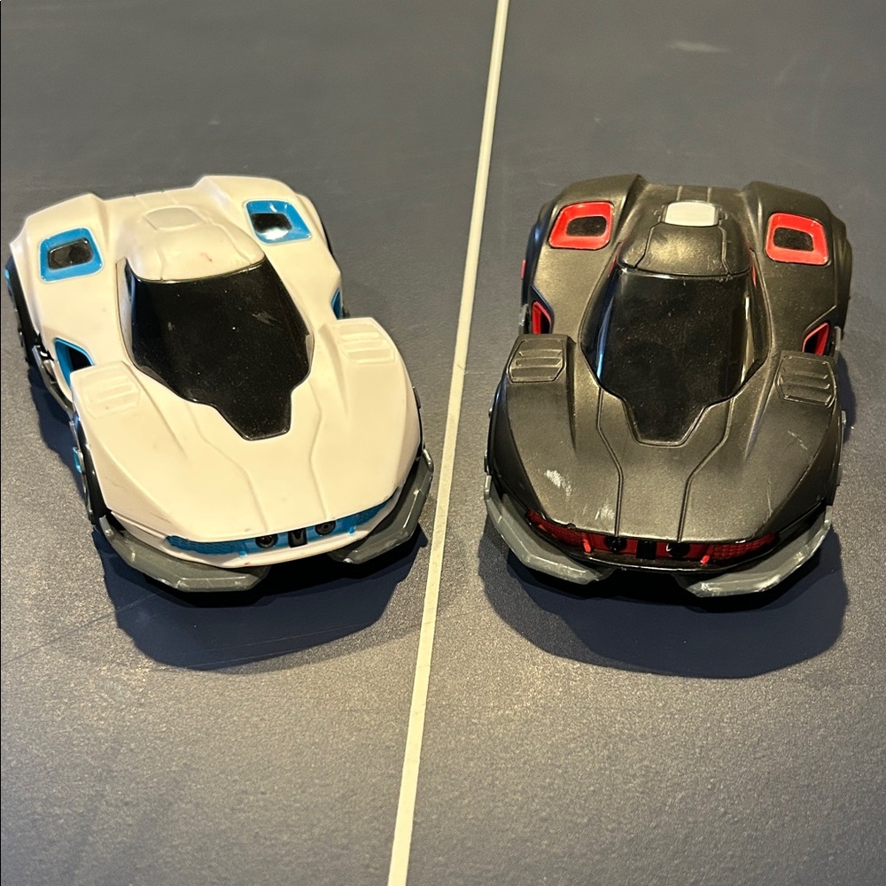 WowWee R.E.V. REV Robotic Enhanced Vehicles- 2 cars